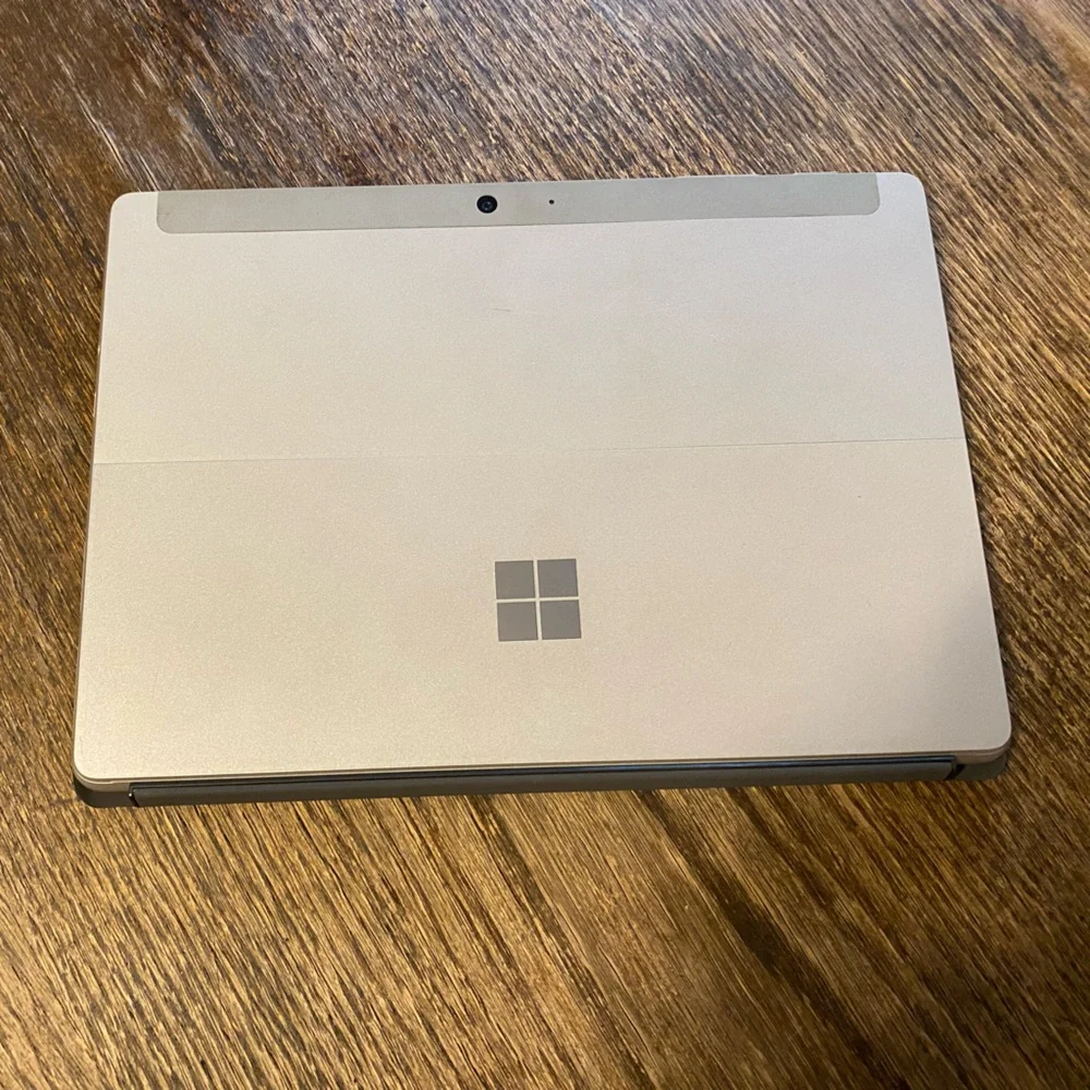 Microsoft Surface Go 8GB 128GB SSD 10-inch Touchscreen Windows Home 10 S